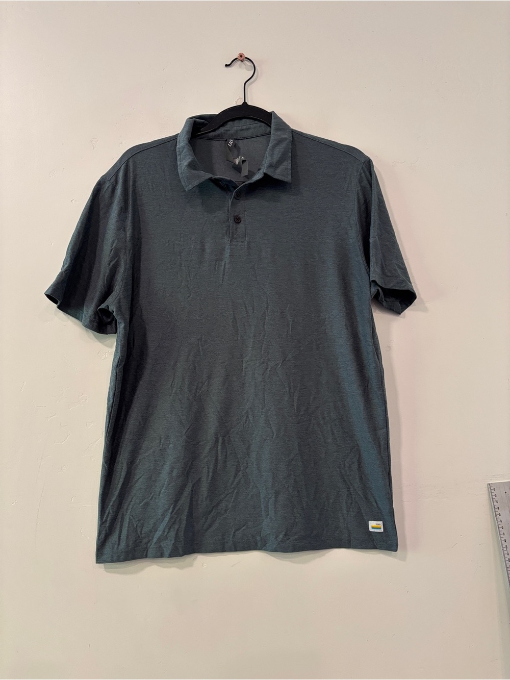 Vuori Strato Tech Polo Stretch Performance Shirt Medium Mens Blue Golf Gym